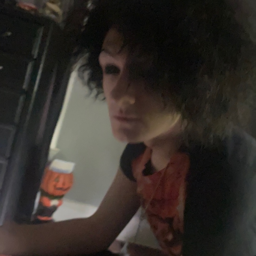 Emo buy